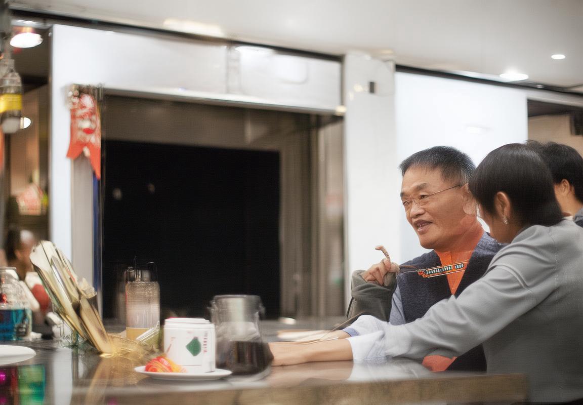 詹姆斯·哈登史诗级交易震动联盟，加盟快船重组超级豪阵或颠覆西部格局！湖人面临严峻挑战